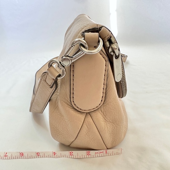 MARC by Marc Jacobs New Q Natasha Leather Crossbody Bag - Nude - Picture 9 of 12